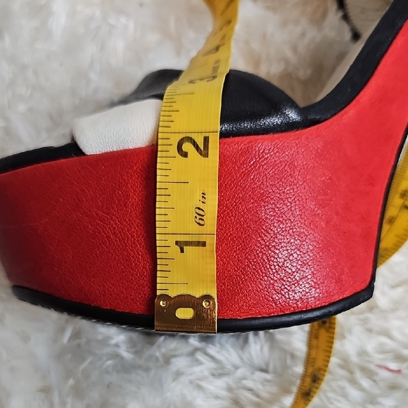 Stuart Weitzman Red and Black Platform Sandals - Picture 13 of 16